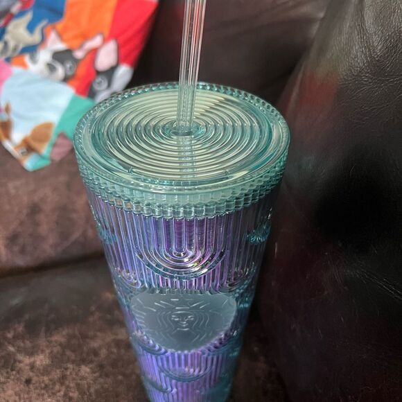 Starbucks Limited Edition Tumbler - Picture 3 of 9